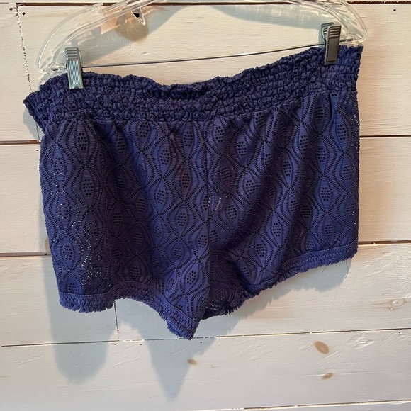 Venus Swimwear Navy Lace Cover-up Shorts, size large, EUC, summer, swimsuit - Picture 2 of 7